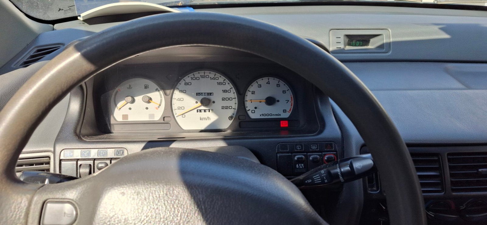 Mitsubishi Space Runner GLXi 1998 Youngtimer – Bild 5