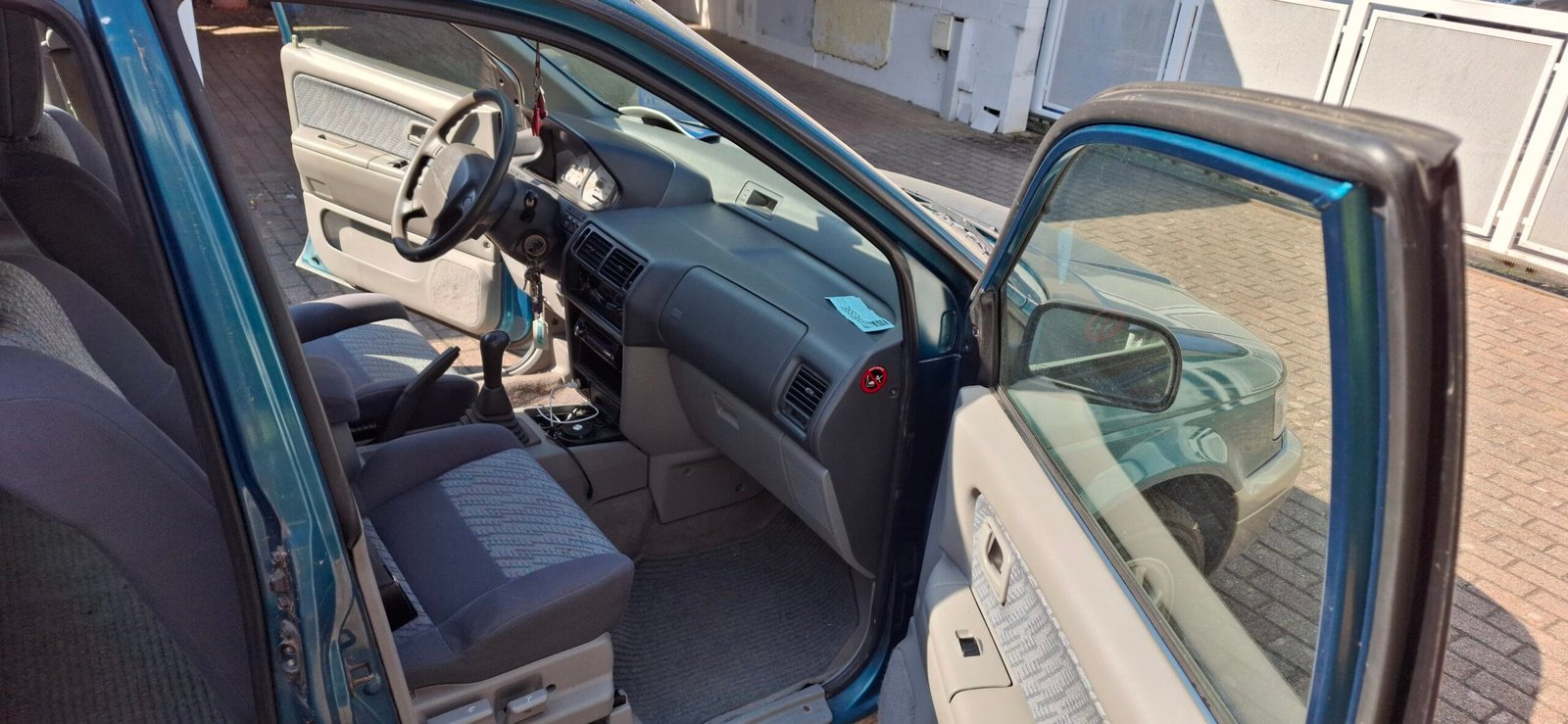 Mitsubishi Space Runner GLXi 1998 Youngtimer – Bild 7
