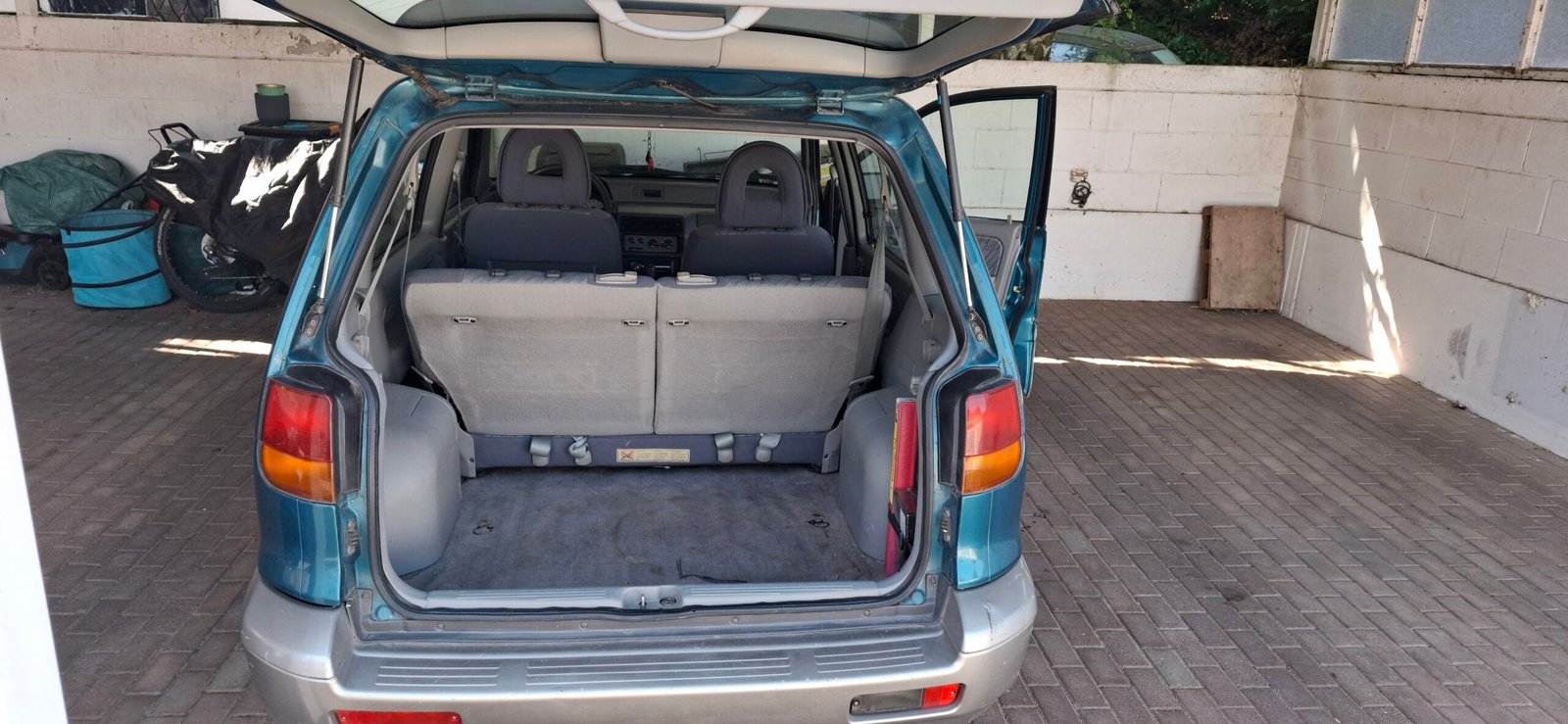 Mitsubishi Space Runner GLXi 1998 Youngtimer – Bild 16